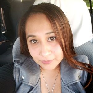 Meet your Posher, Ana